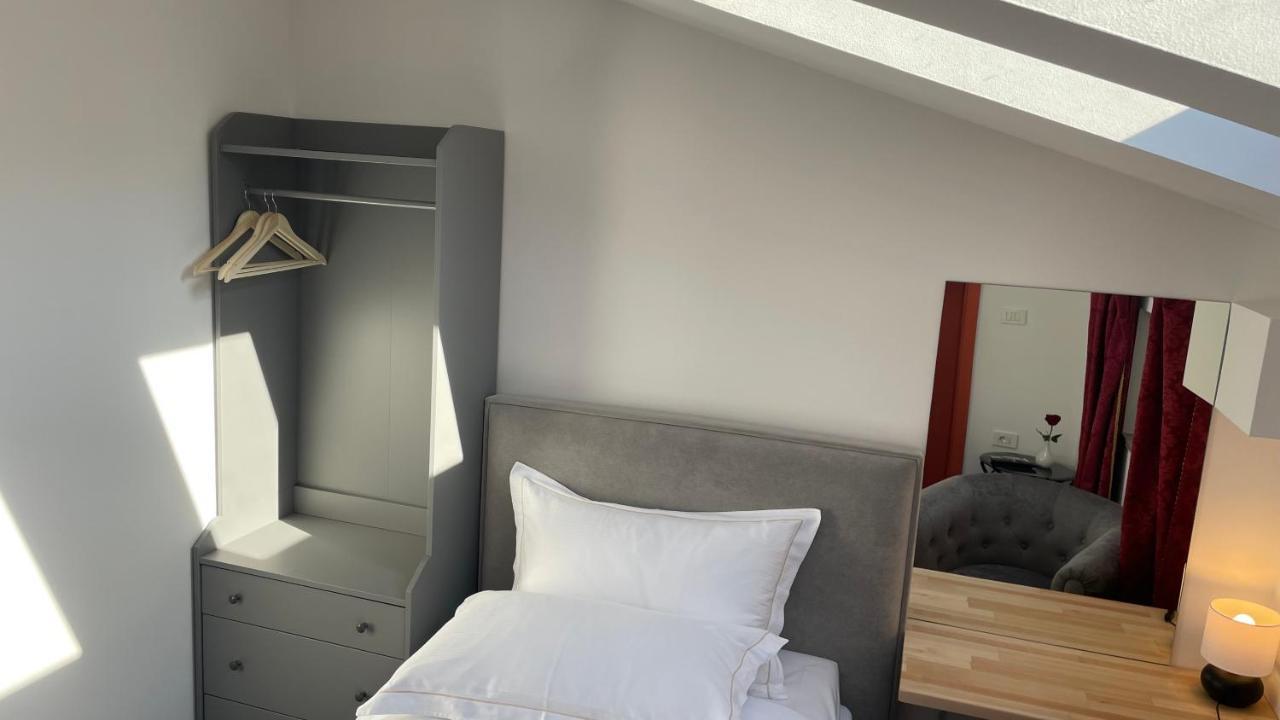 Madonca Rooms&Restaurant Nova Gorica Exterior foto