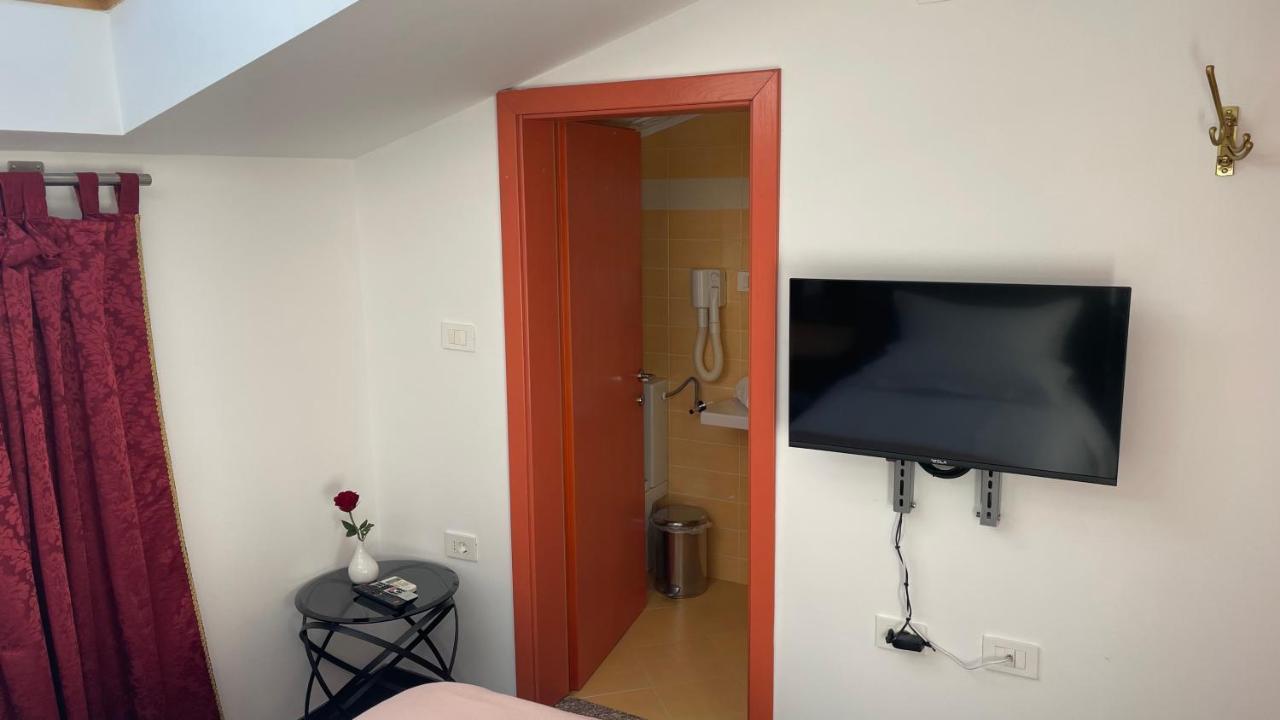 Madonca Rooms&Restaurant Nova Gorica Exterior foto