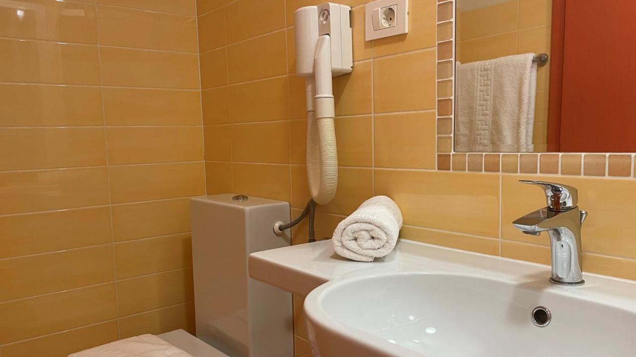 Madonca Rooms&Restaurant Nova Gorica Exterior foto