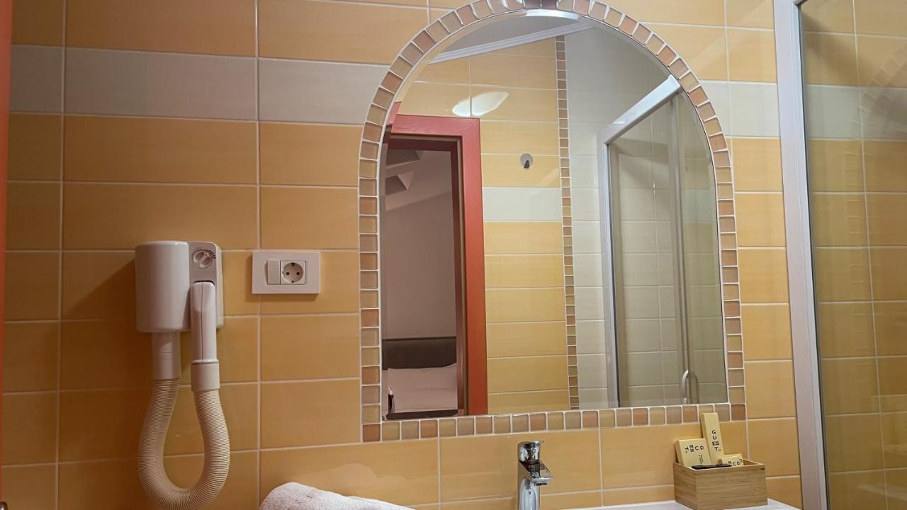 Madonca Rooms&Restaurant Nova Gorica Exterior foto